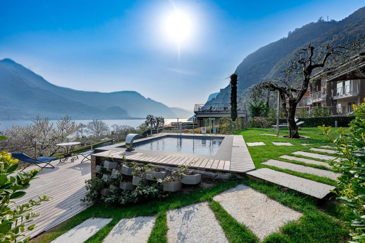 Villa Vittoria With Private Heated Pool & Shared Sauna - Bellagio Village Residence Oliveto Lario Buitenkant foto