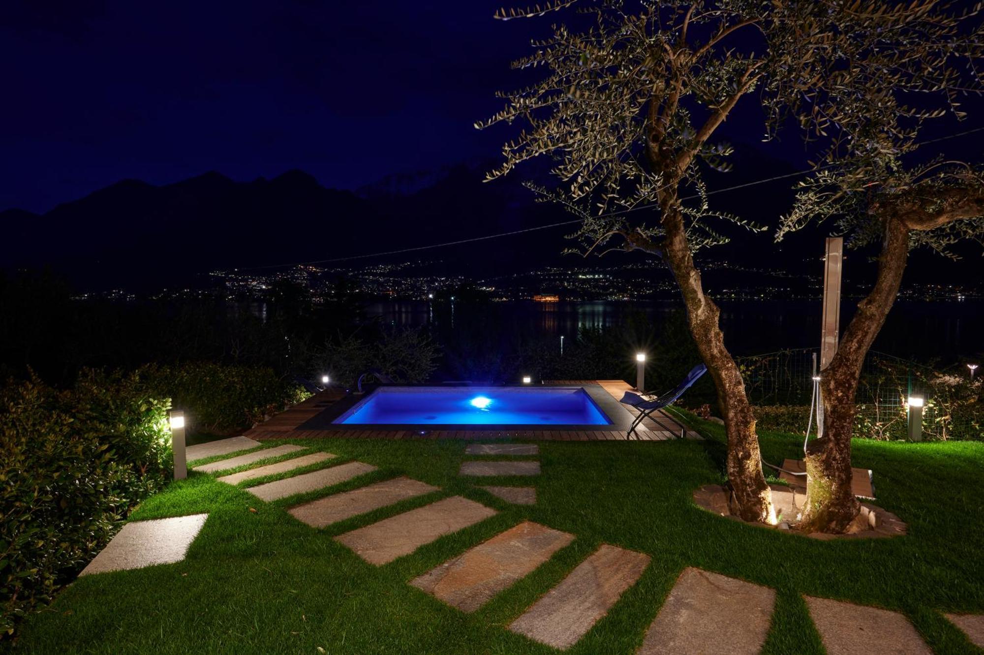 Villa Vittoria With Private Heated Pool & Shared Sauna - Bellagio Village Residence Oliveto Lario Buitenkant foto