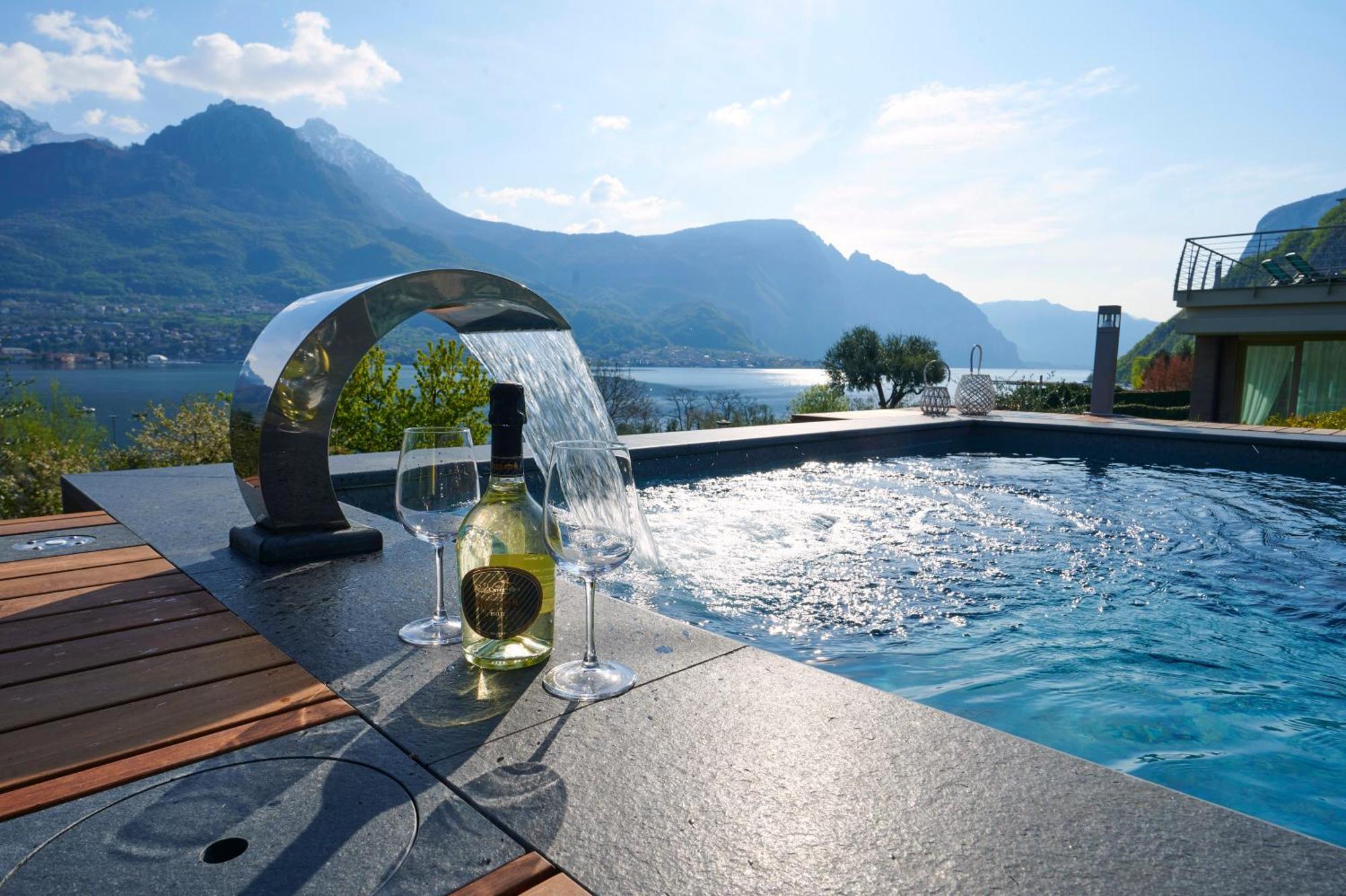 Villa Vittoria With Private Heated Pool & Shared Sauna - Bellagio Village Residence Oliveto Lario Buitenkant foto